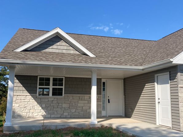 115 E Ridge Rd, New London, WI 54961