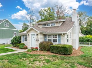 14 Hoffman Ave, Lake Hiawatha, NJ
