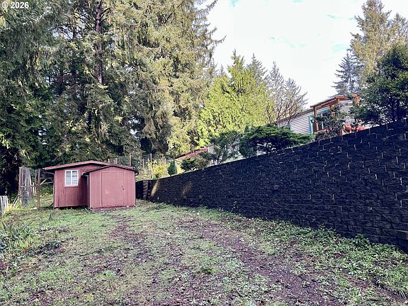 3rd image of 5525 Buck Lake Dr