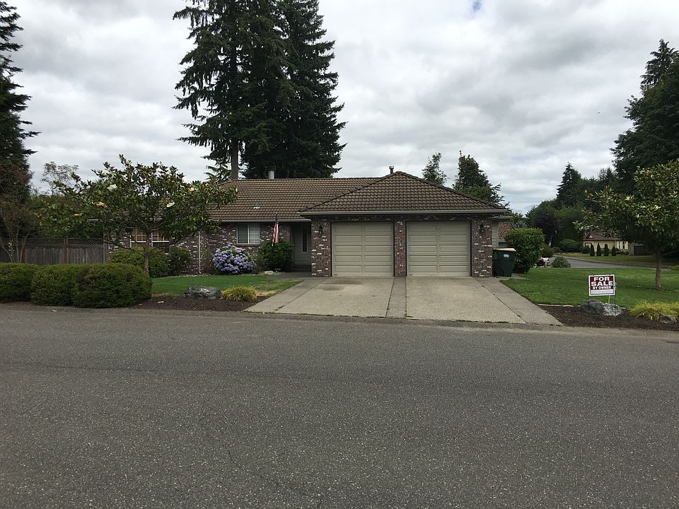 1st image of 3892 Stikes Dr SE
