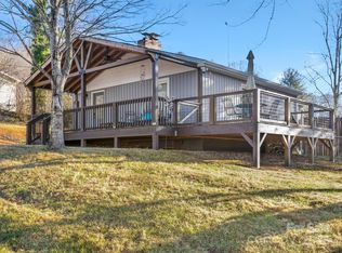 240 Norleon Ave, Hendersonville, NC 28791