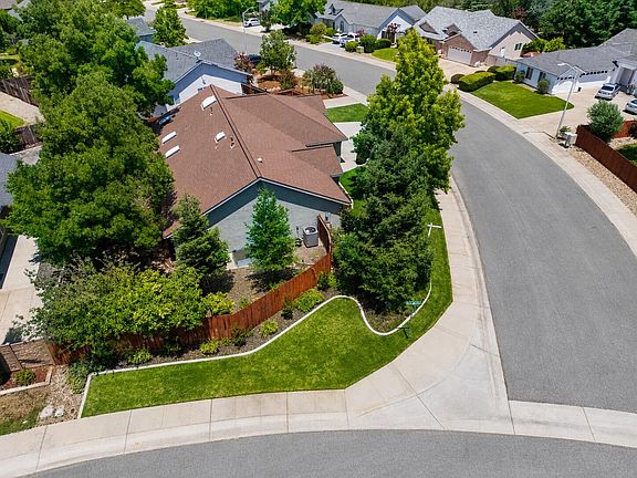 3rd image of 2910 Shadow Brook Ln