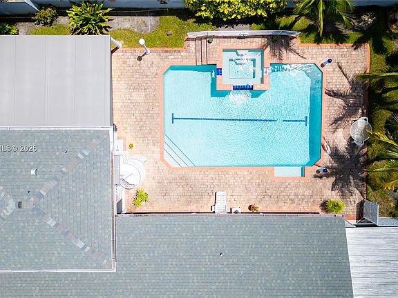 4th image of 11680 SW 92nd St