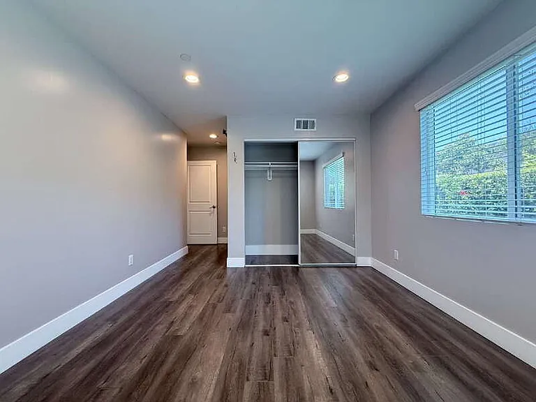3652 1/2 Percy St #LOWER — Photo 18