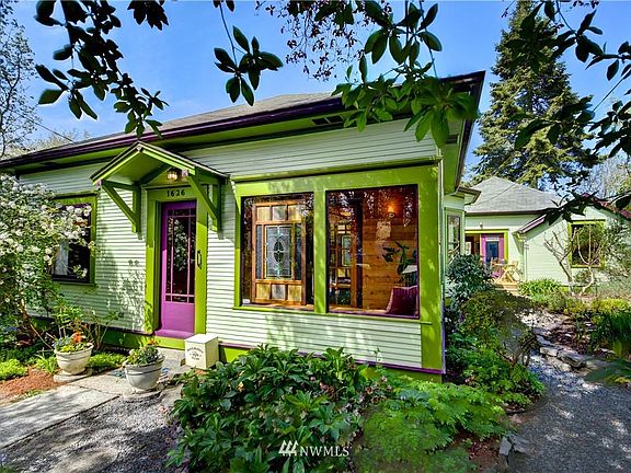 2nd image of 1626 Glass Ave NE