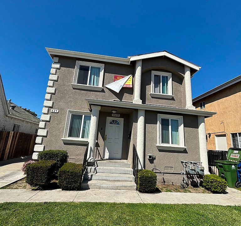 1st image of 629 E 87th Pl