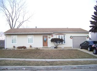 312 McKool Ave, Romeoville, IL 60446