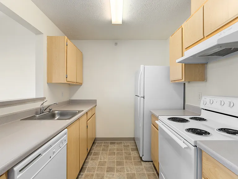 Boulder Apartments — Photo 9