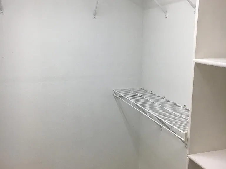 walk in closet