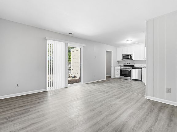 5th image of 1261 Clydesdale Ln #1