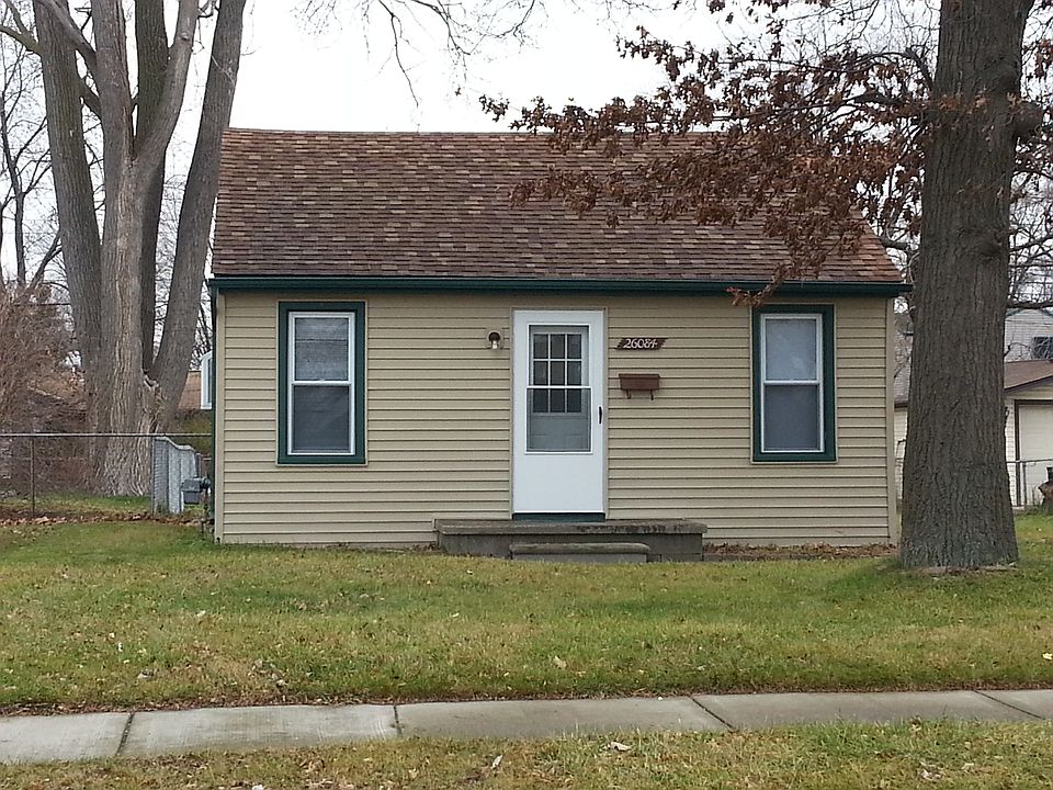1st image of 26084 Groveland St