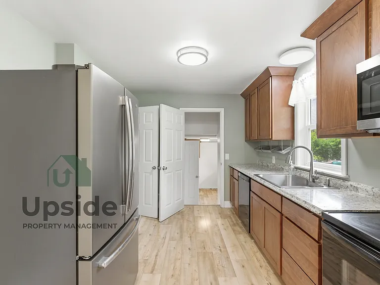 8719 E Valleyway Ave — Photo 8