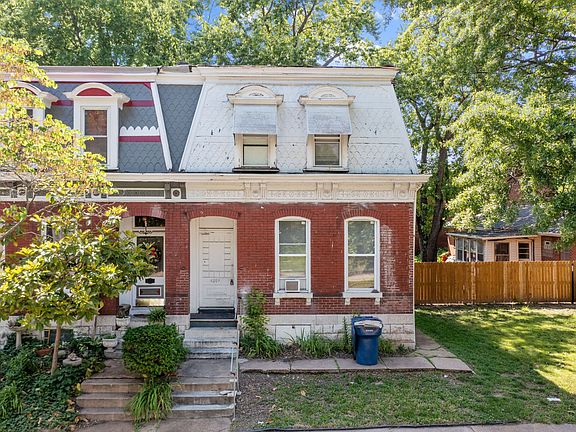 2nd image of 4209 Iowa Ave #1