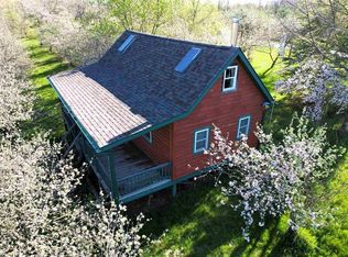 17805 S Frank Rd, Gays Mills, WI 54631