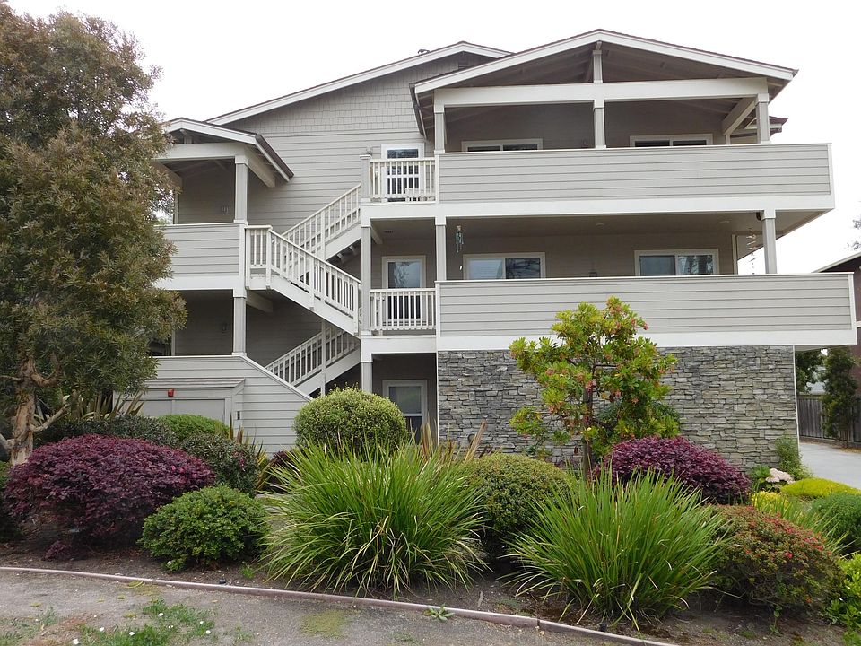 1st image of 110 Avenue Portola #2