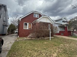 13605 Melzer Ave, Cleveland, OH