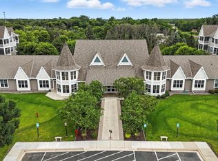 100 Clydesdale Trl APT 116, Hamel, MN 55340