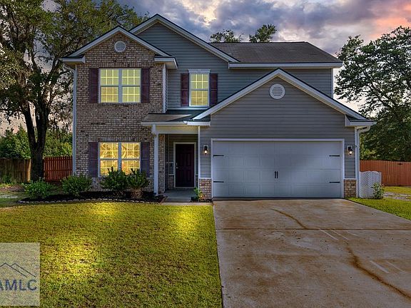 2nd image of 686 Mustang Ln NE