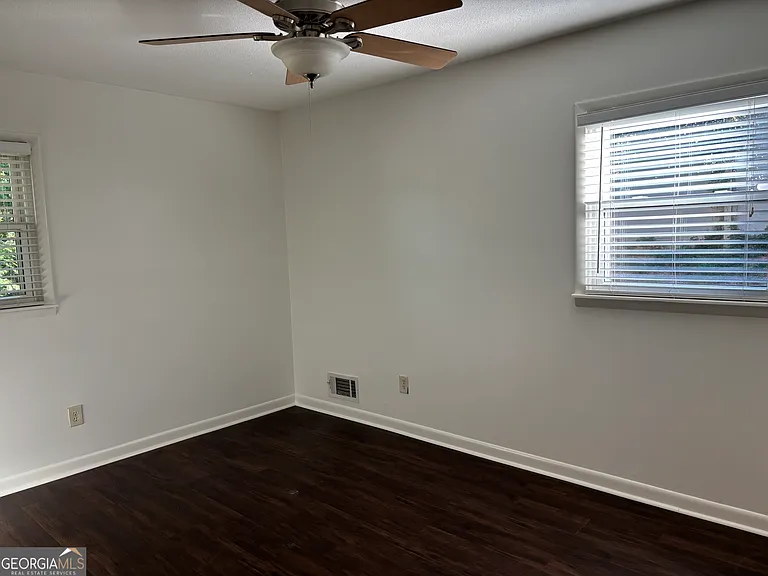126 Azalea Dr — Photo 10