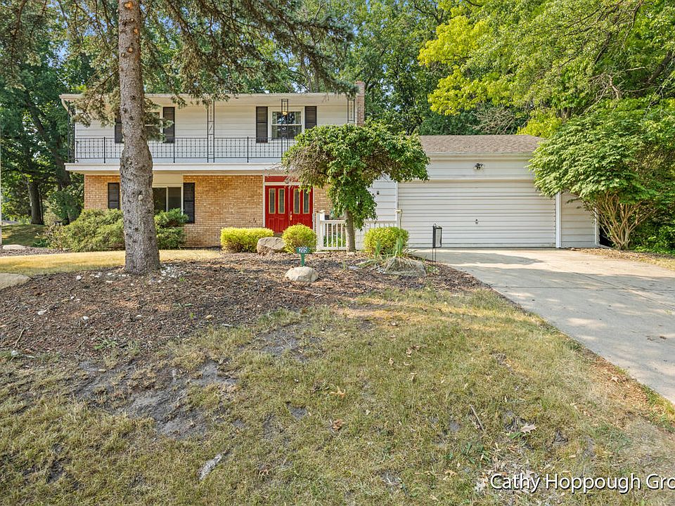 1st image of 205 Katherine Ct