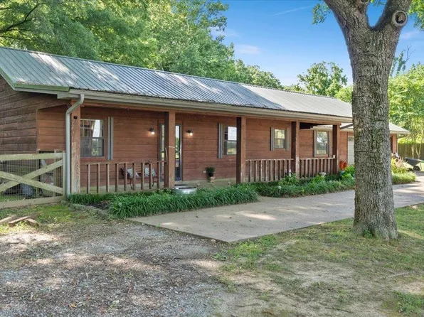 1586 Pickens Store Rd, Mason, TN 38049