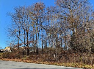 Racquet Rd, Newburgh, NY 12550