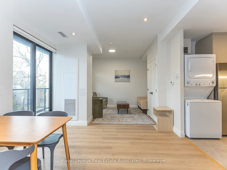 1000 Bathurst St #302 — Photo 8