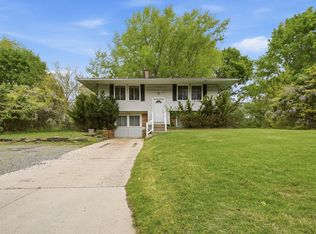 285 Sheep Pasture Rd, East Setauket, NY 11733