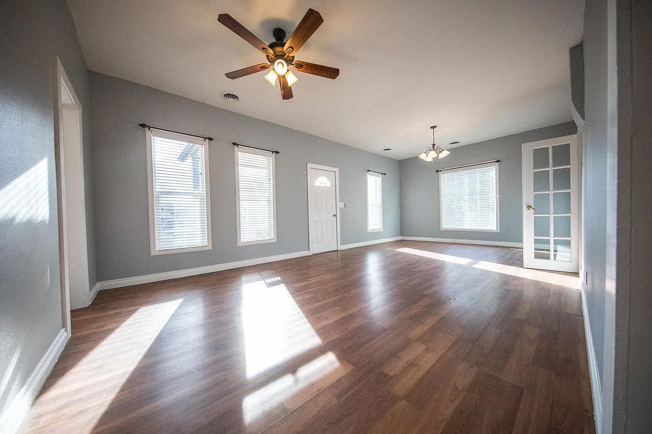 203 S Uncompahgre Ave — Photo 2