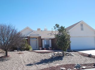 10 Juniper Ave, Los Lunas, NM 87031
