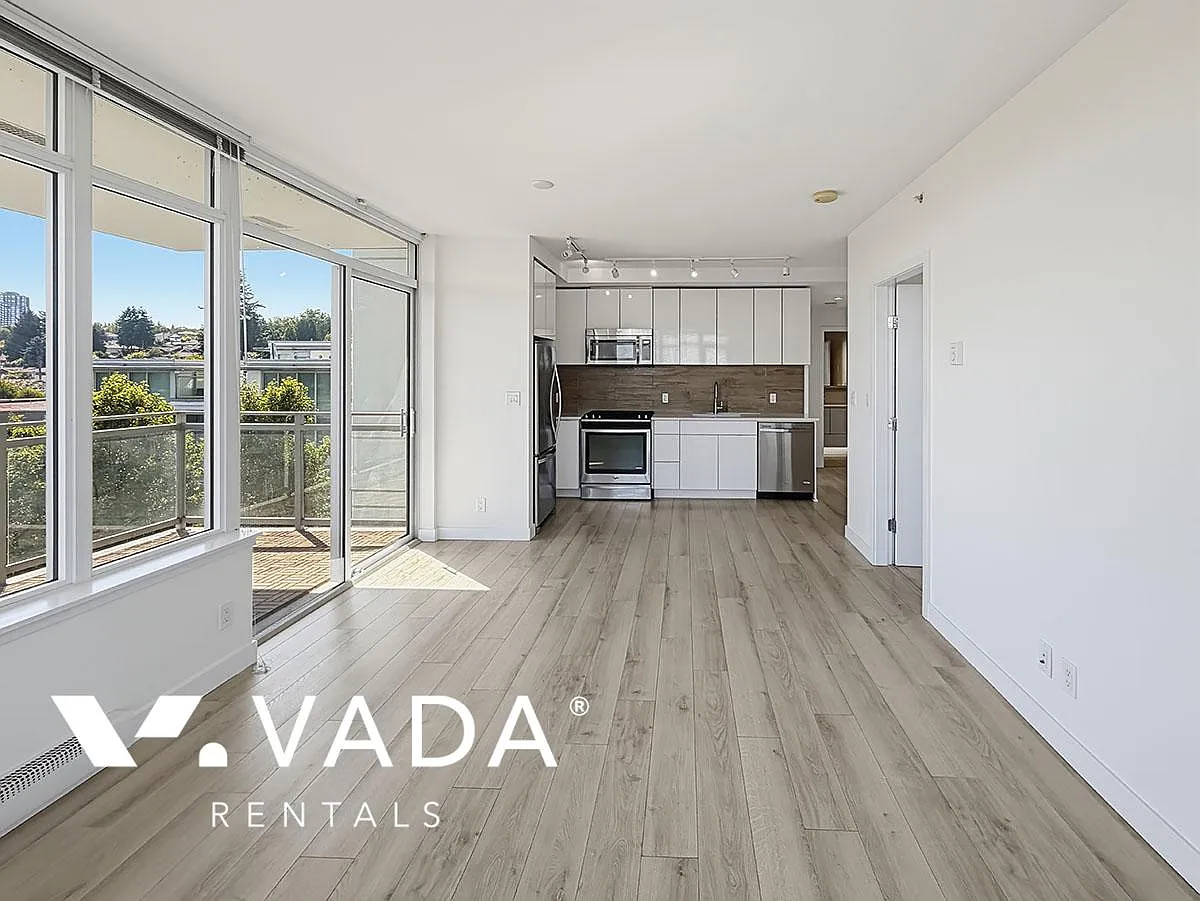200 Nelsons Crescent New Westminster — Photo 2