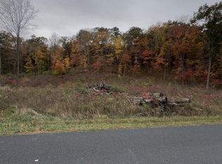 N2527 Carpenter Rd, Mauston, WI 53948