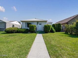 914 W 4th St, Grandview, WA