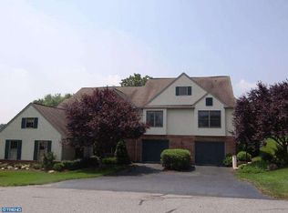 99 Ascot Dr, Elverson, PA 19520
