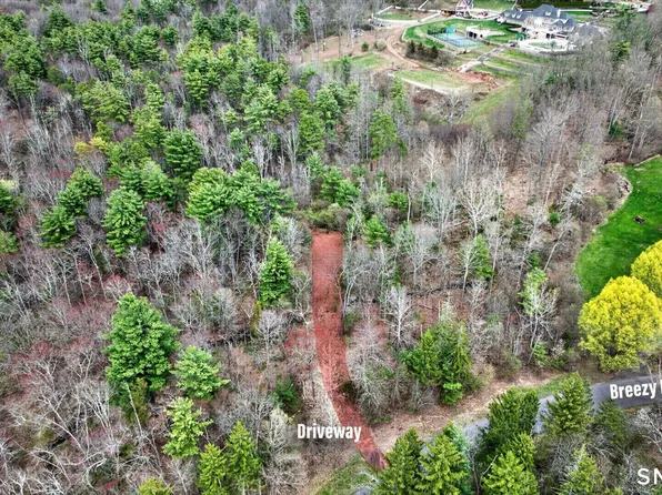 10 Breezy Knoll, Avon, CT 06001