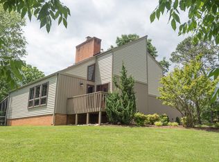 6404 France Dr, Roanoke, VA 24019