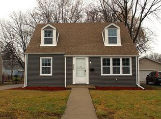 529 Miller Dr, Elgin, IL 60123