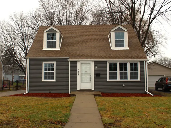 529 Miller Dr, Elgin, IL 60123