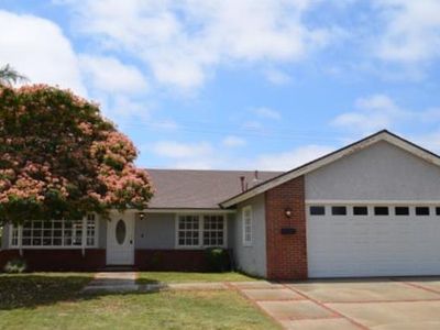 15331 Newcastle Ln, Huntington Beach, CA, 92647
