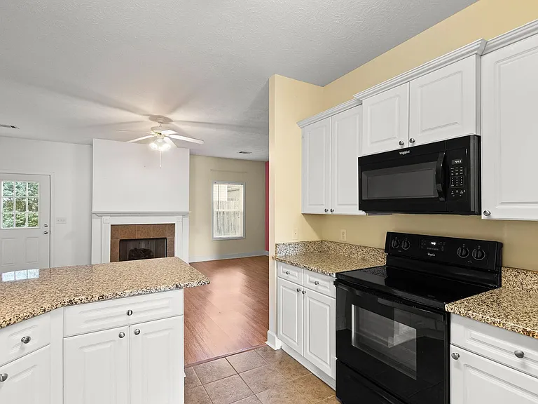 634 Kalypso Cir — Photo 7