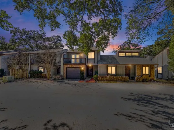 6049 Hilburn Rd, Pensacola, FL 32504