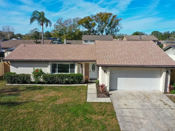 15704 Country Lake Dr, Tampa, FL 33624