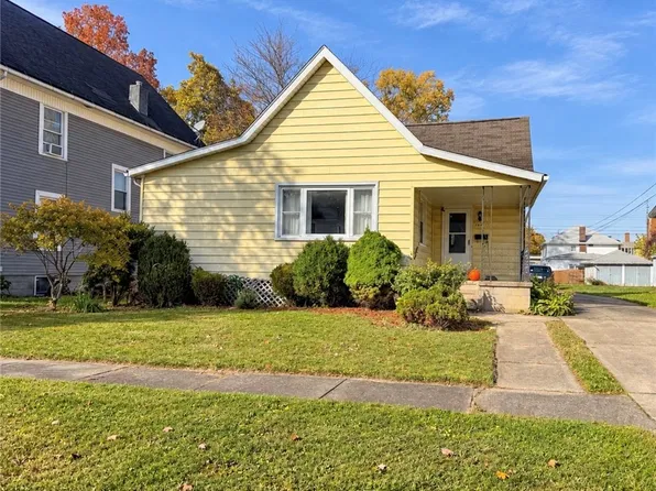 146 W Maryland Ave, Sebring, OH 44672