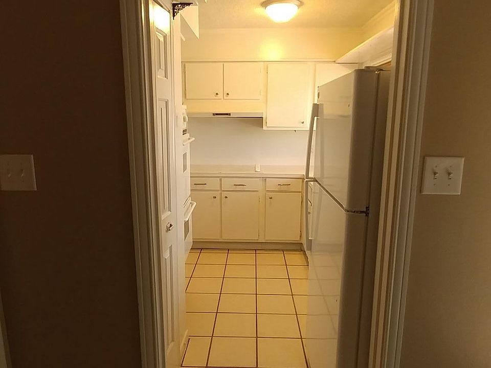 Mudroom looking into kitchen