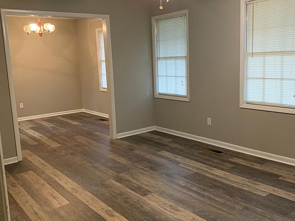 4th image of 1904 Northside Dr