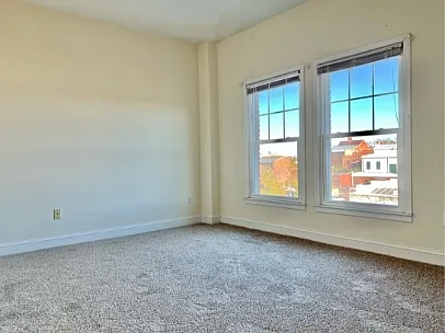 212 Middle Street - 303 — Photo 2