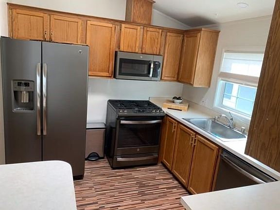 2nd image of 1350 E Bayshore Rd #322