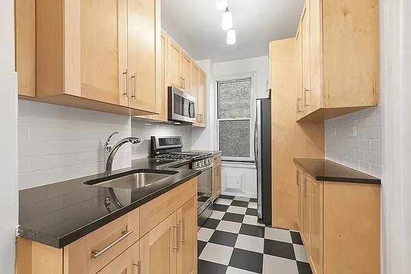 Rented by Maz Group NY | media 11