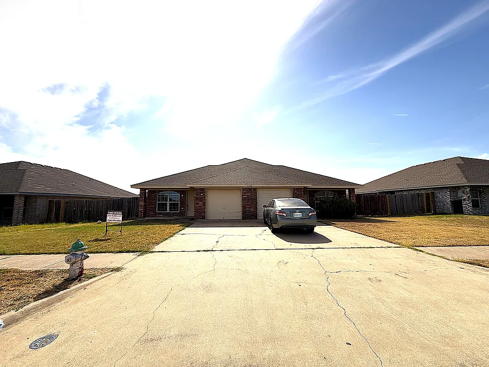 4200 Jeff Scott Dr #A