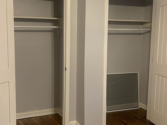 5th image of 1089 W Lexington Cir